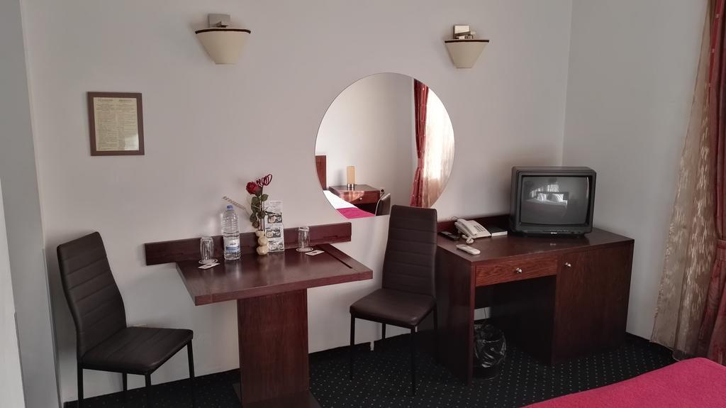 Guest House Solo Shumen Bagian luar foto