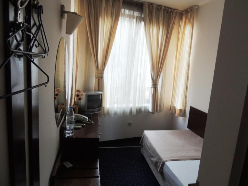 Guest House Solo Shumen Bagian luar foto